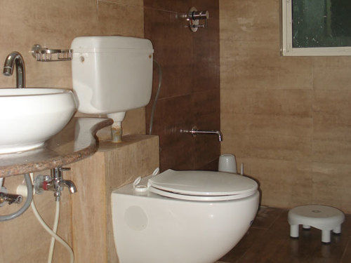 10 Blossoms Hospitality Services Ahmedabad Eksteriør bilde