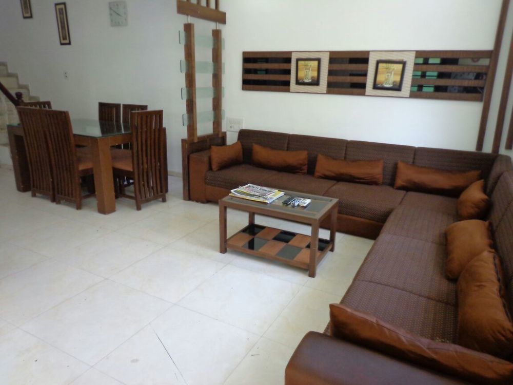 10 Blossoms Hospitality Services Ahmedabad Eksteriør bilde